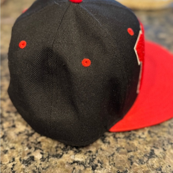 Zoo York Snapback Hat Black Red Hip Hop Streetwear Cap Adjustable - Picture 4 of 5